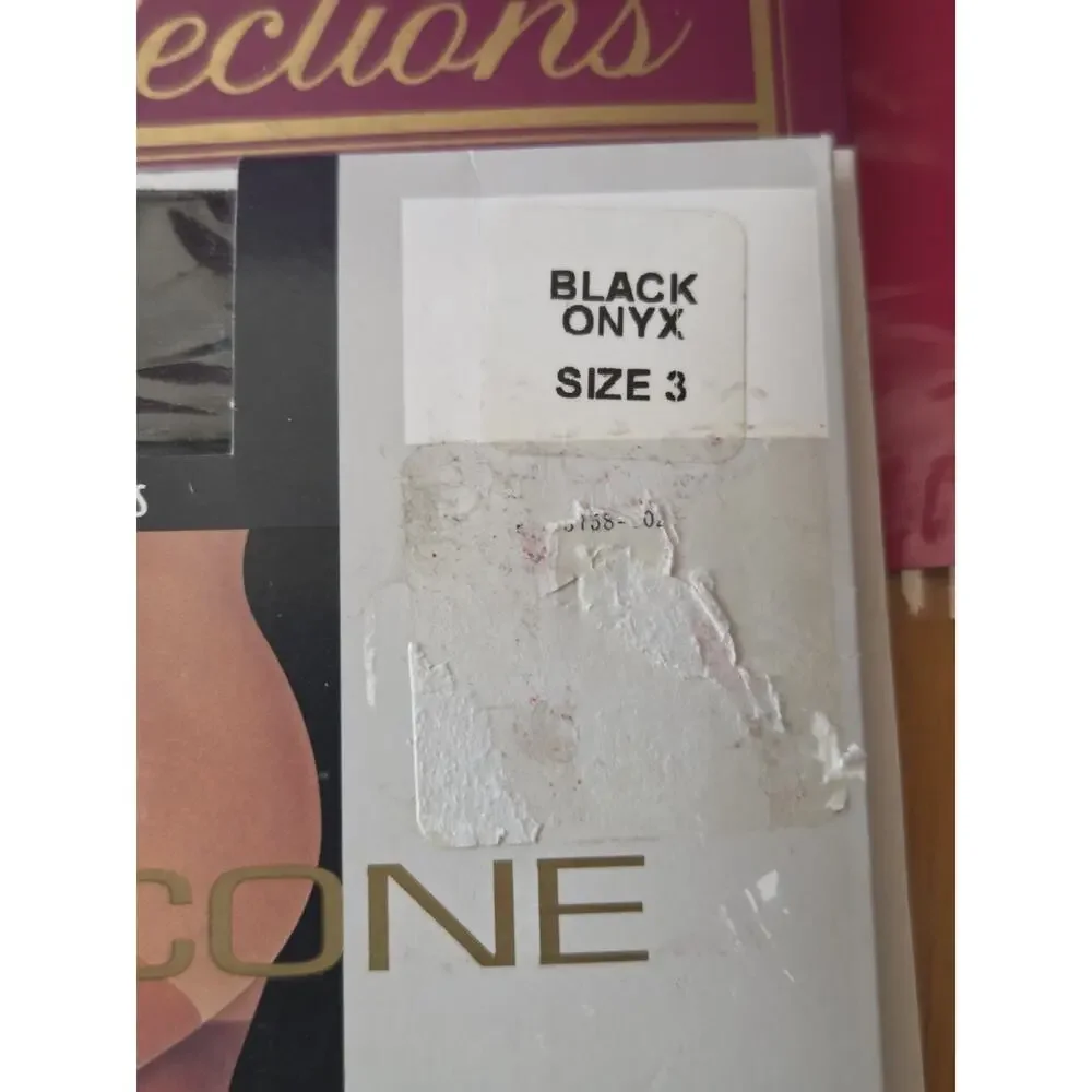Berkshire Silky Sheer Control Top Pantyhose Moss Size C Sandalfoot 3527
